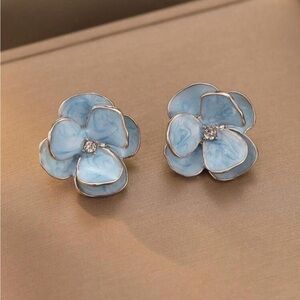 Elegant Blue Floral Earrings